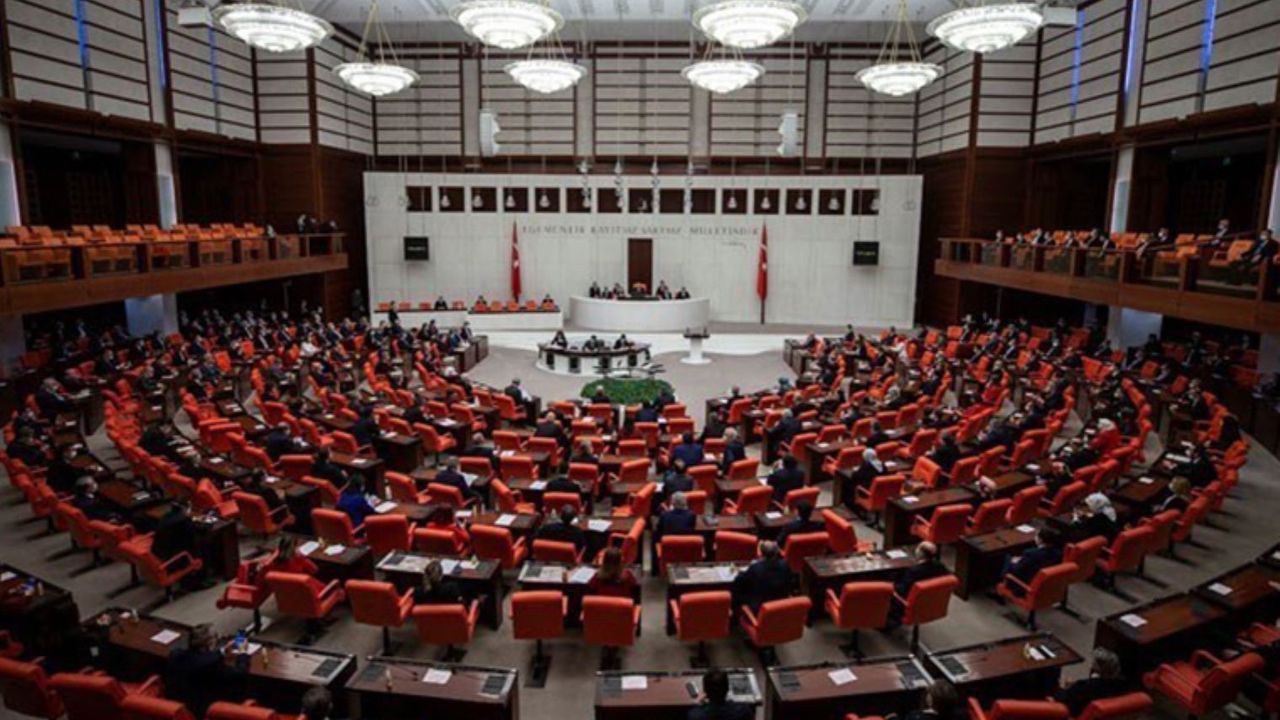 Siyasi partilerin bu haftaki gündemi yoğun...