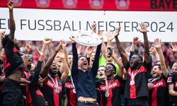 Bayer Leverkusen, Bundesliga'da namağlup şampiyon oldu