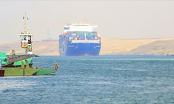 Mısır,  Süveyş Kanalı gelirlerinde yüzde 60'lık düşüş bekliyor