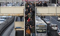 Yenibosna metrobüs durağı yaya üst geçidinde yenileme çalışması yapılacak