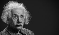 Einstein'ın, Roosevelt'i Naziler hakkında uyardığı mektup açık arttırmaya çıkıyor