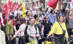 Fransa'da halk, aşırı sağın yükselişini protesto etti