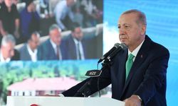 Cumhurbaşkanı Erdoğan: Milletimizin teveccühüne layık olmak için gece gündüz koşturuyoruz