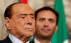 45 günlük tedavi bitti, Berlusconi taburcu edildi