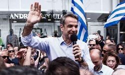 Yunanistan'da seçimi Başbakan Miçotakis kazandı