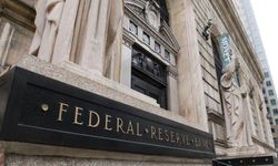 Fed: İnatçı enflasyon ve parasal sıkılaşma finansal istikrara yönelik en büyük risk