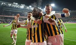 Fenerbahçe 90+4'te Batshuayi'nin penaltı golüyle Başakşehir'i 1-0 mağlup etti