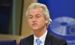 "İslam yasaklansın" diyen ırkçı lider Geert Wilders'ten geri adım