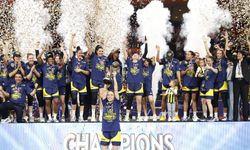 Basketbolda Avrupa'nın en büyüğü Fenerbahçe! Euroleague’de üst üste ikinci kez şampiyon oldu