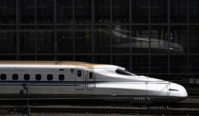 Japonya'dan Endonezya'daki hızlı tren projesine 900 milyon dolarlık kredi