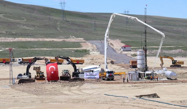 Lila Kağıt 3 milyar lirayı aşan yatırımla Erzurum'a fabrika kuruyor