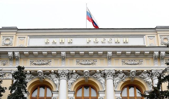 Rusya'nın altın ve döviz rezervleri düştü