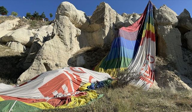 Kapadokya'da ters rüzgarla karşılaşan balon kayalıkların arasına iniş yaptı