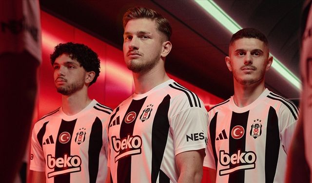 Beşiktaş, yeni sezonda iç saha maçlarında giyeceği formayı tanıttı