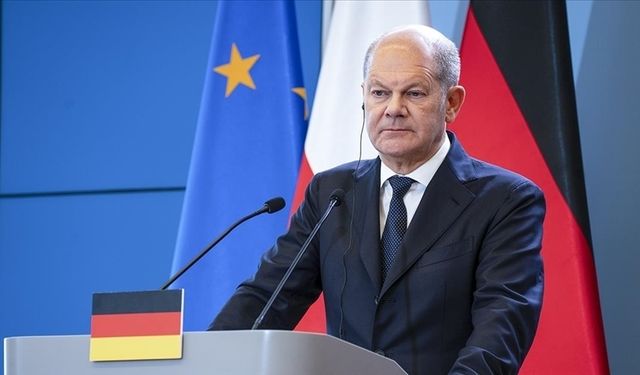 Almanya Başbakanı Olaf Scholz, Biden'ın çekilme kararının takdiri hak ettiğini belirtti