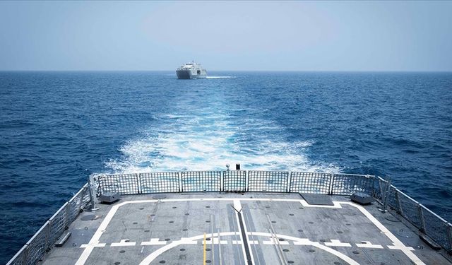 TCG Kınalıada korveti Umman Deniz Kuvvetlerine ait gemi ile eğitimler yapıldı