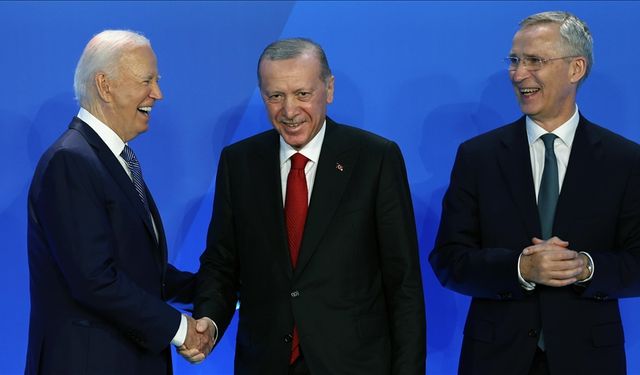 Cumhurbaşkanı Recep Tayyip Erdoğan, NATO Atlantik Konseyi Devlet ve Hükümet Başkanları Oturumu'na katıldı