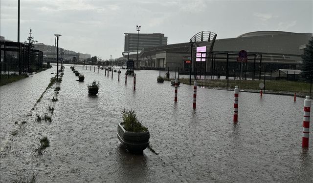 Meteoroloji 16 il için kuvvetli yağış uyarısı yaptı