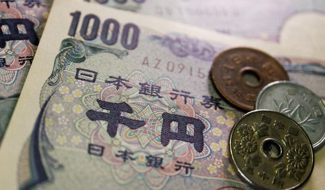Yen 1990'dan bu yana en düşük seviyeyi gördü