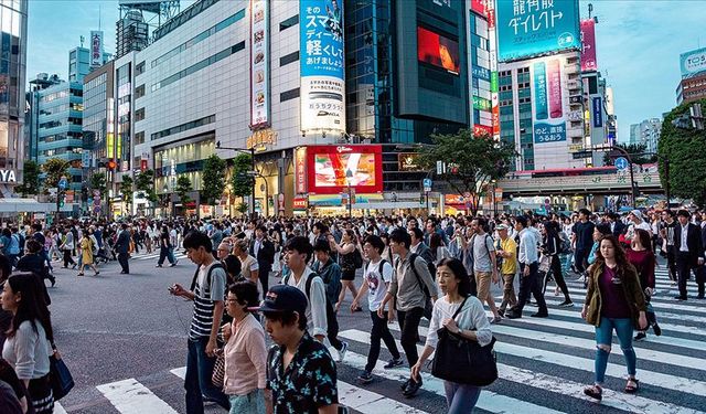 Japonya yabancı işçi sayısını iki katına çıkarıyor