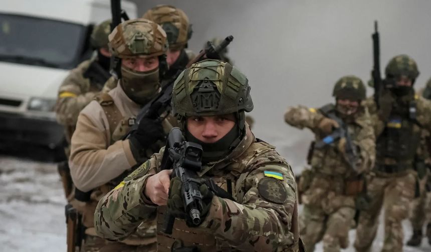 Ukrayna'da cezaevindeki 20 bin mahkum orduya alınacak