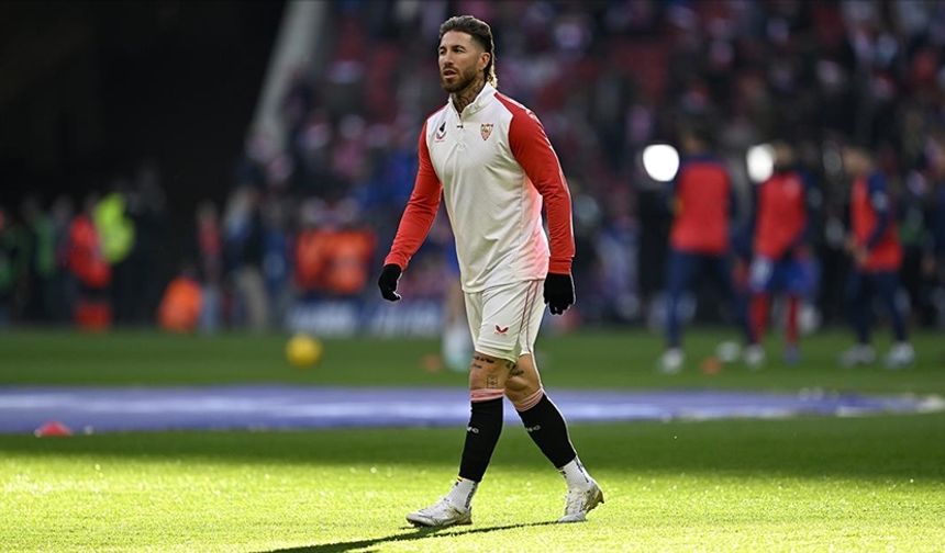 Sevilla, tecrübeli futbolcu Sergio Ramos ile yollarını ayırdı