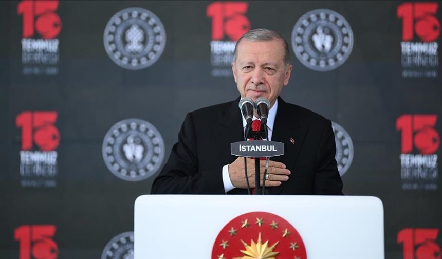 Cumhurbaşkanı Erdoğan: Milletimizin tanklara ve silahlara karşı verdiği destansı mücadeleyi iftiharla hatırlıyoruz