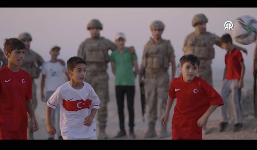 İçişleri Bakanı Ali Yerlikaya, Jandarma'nın A Milli Futbol Takımı'na başarı dilediği videoyu paylaştı