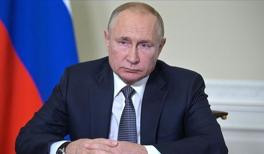 Putin, uluslararası ödemelerde yerli para birimlerinin jeopolitik riskleri azalttığını söyledi