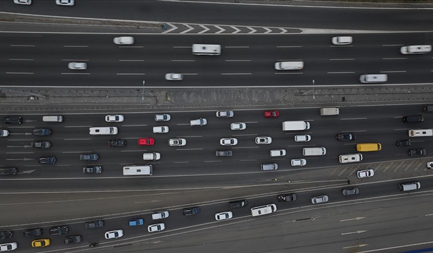 Trafiğe ekimde 209 bin 401 taşıtın kaydı yapıldı