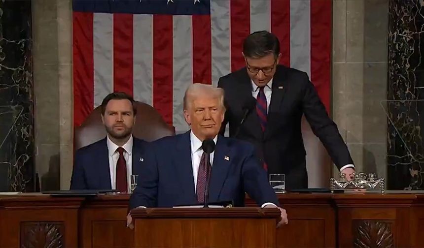 Trump, Zelenskiy'nin nadir toprak elementleri anlaşmasını imzalamaya hazır olduğunu söyledi