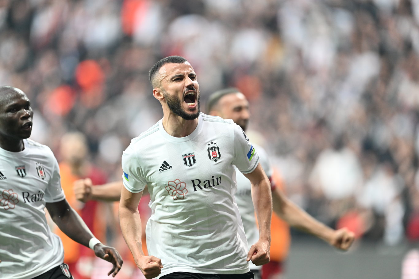 Romain Saiss - Beşiktaş Eski piyasa değeri: 6 milyon euro Yeni piyasa değeri: 5 milyon euro
